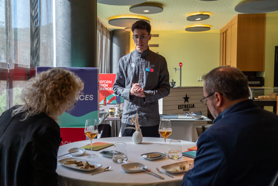 VEN A PROBAR LOS PLATOS GANADORES DEL CONCURSO DE COCINA Y RESTAURACIÓN CETT-UB