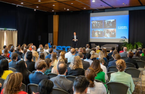 Por qué Barcelona lidera el sector MICE: congresos y eventos internacionales